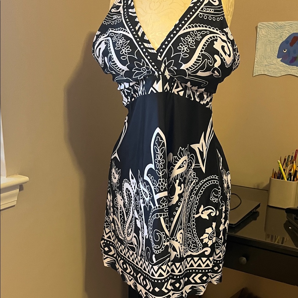 Elegant Black and White Women's swim dress, top only
